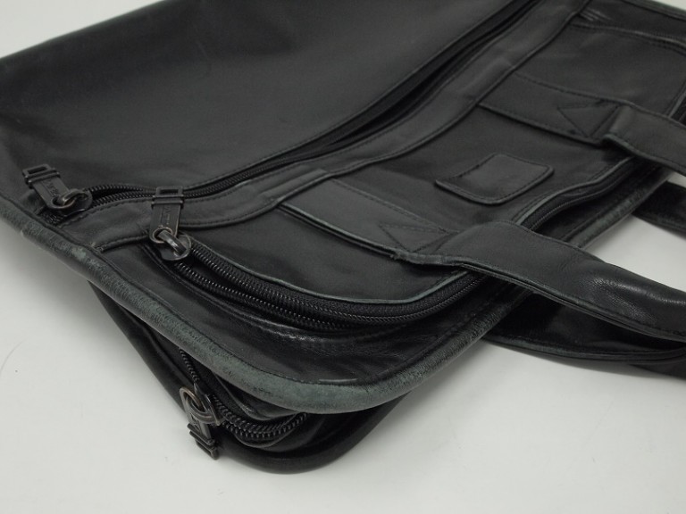 トゥミ（TUMI）バッグ｜クリーニング・修理事例 小羽皮革